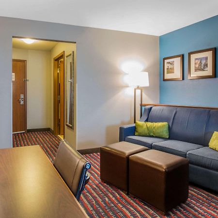 Comfort Suites Fairview Heights Εξωτερικό φωτογραφία