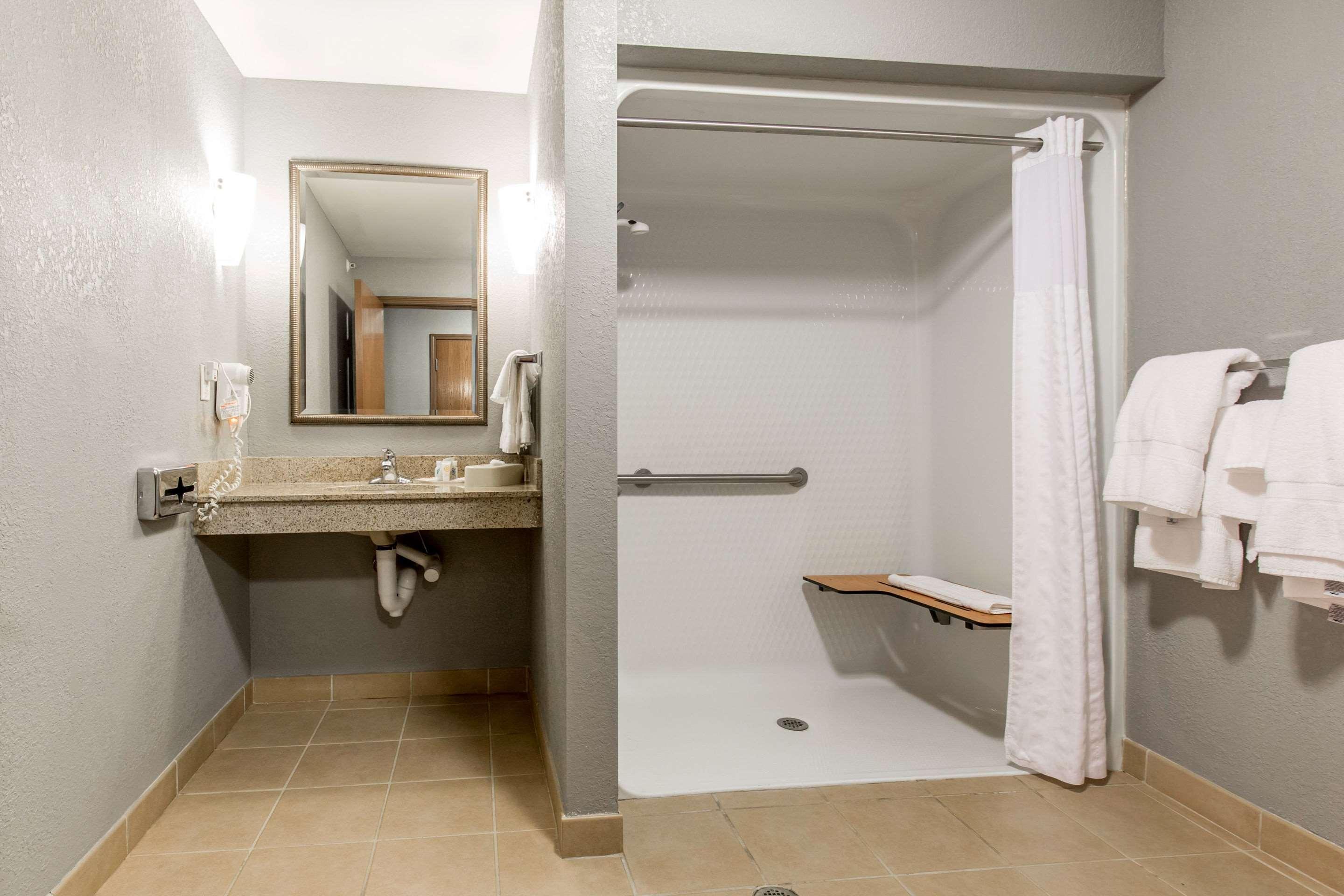 Comfort Suites Fairview Heights Εξωτερικό φωτογραφία