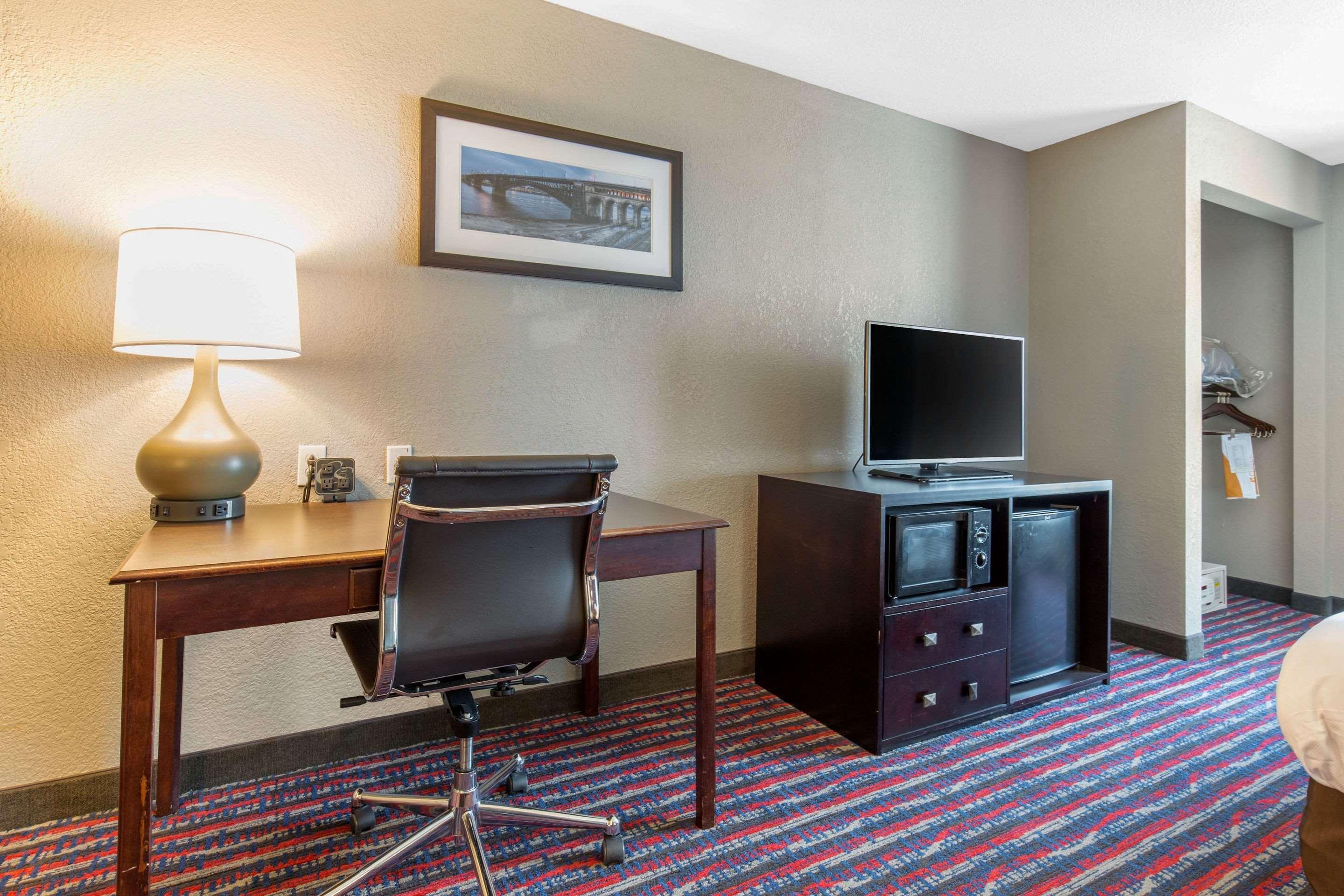 Comfort Suites Fairview Heights Εξωτερικό φωτογραφία